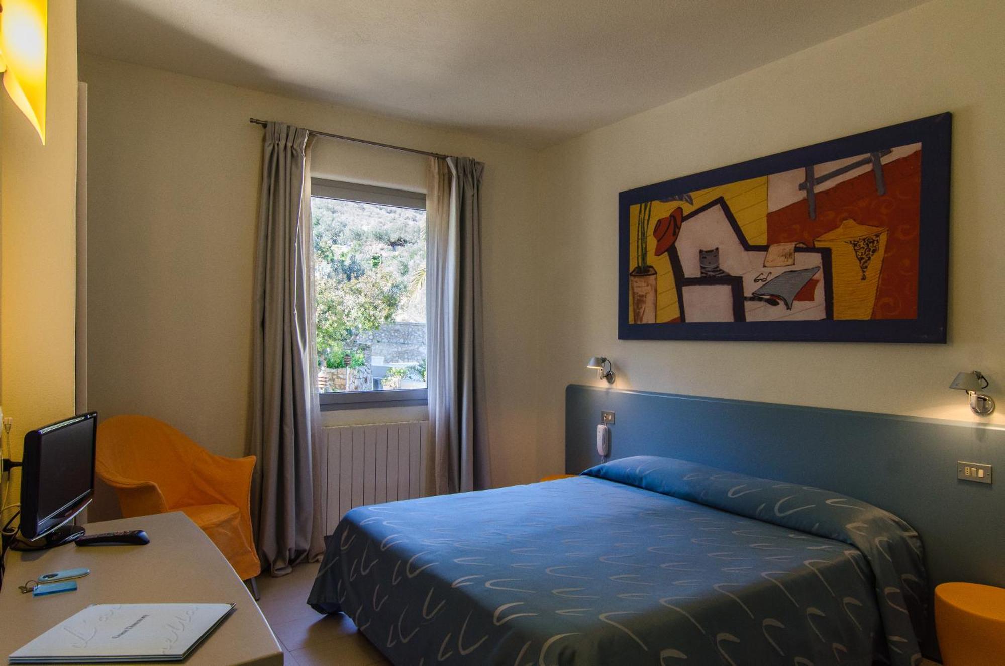 Hotel Arenella Giglio Porto Eksteriør bilde