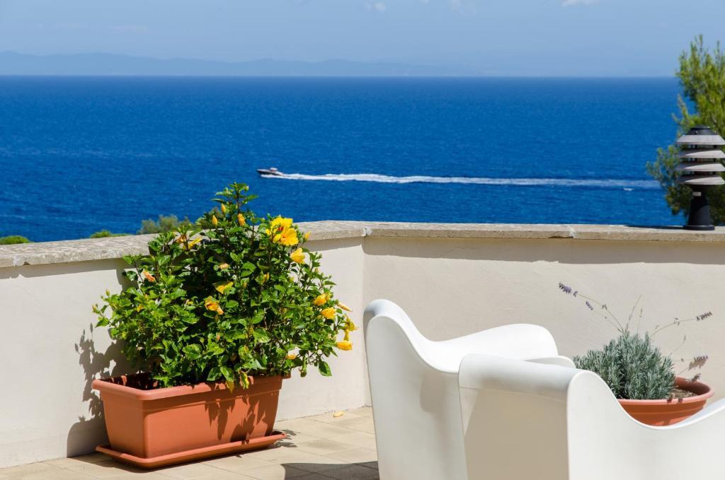 Hotel Arenella Giglio Porto Eksteriør bilde