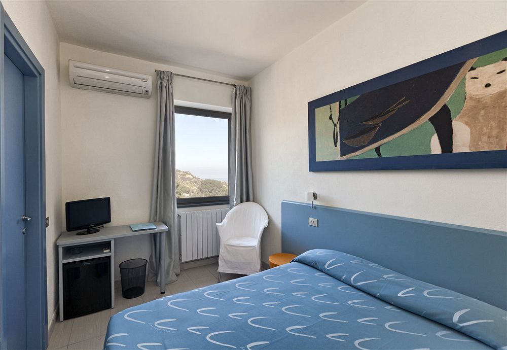 Hotel Arenella Giglio Porto Eksteriør bilde